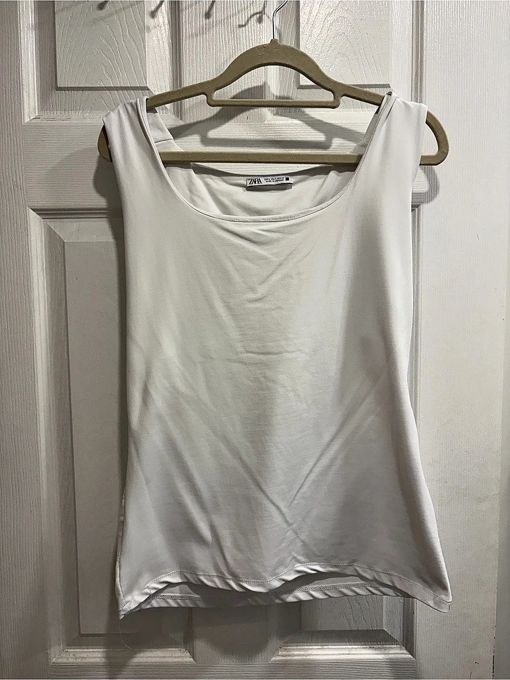 Zara White Tank Top Size Medium
